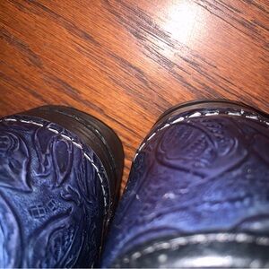 Embossed Blue Leather nurse shoes